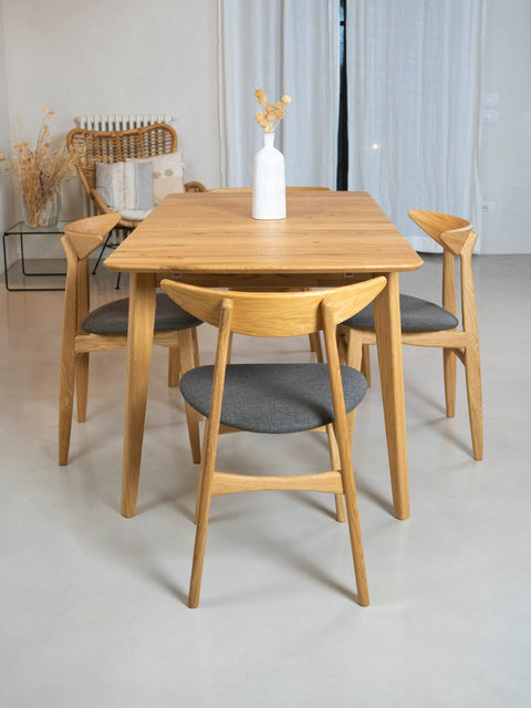 Ausziehbarer Esstisch aus massiver Eiche Natur modern Vega