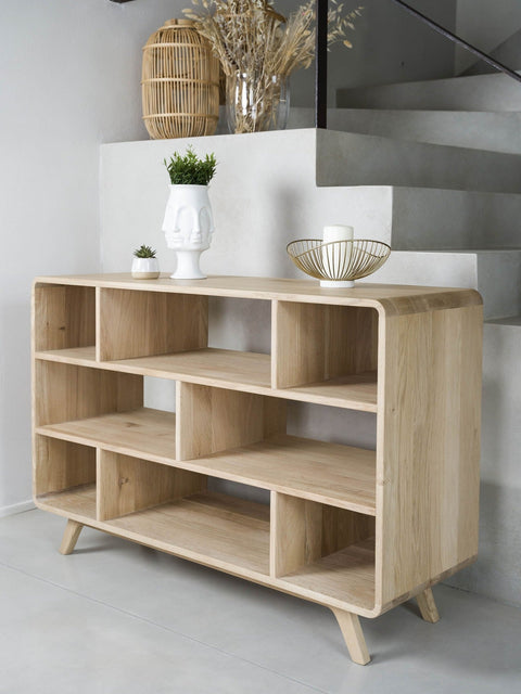 Niedriges Bücherregal aus massiver Eiche weiß geölt 130×45×89 cm Modena