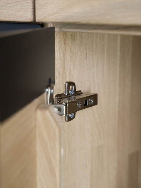 Sideboard aus massiver Eiche weiß geölt 180 cm Adena