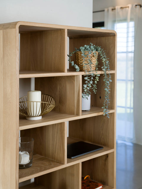 Bücherregal aus massiver Eiche weiß geölt 80×45×180 cm Modena