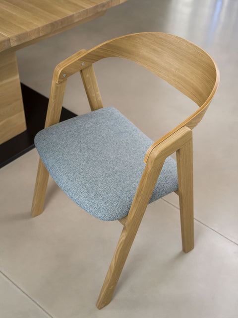 Stuhl aus Eiche massiv Natur weicher Sitz 79 cm Sorano