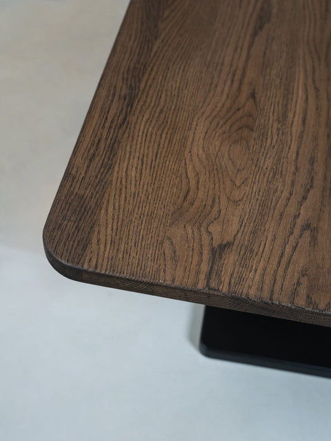 Couchtisch aus Eiche massiv rauchig geölt 120×80×40 cm Galileo