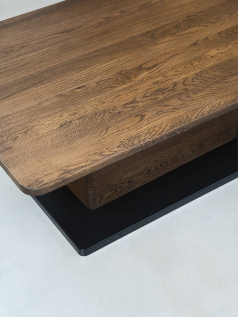 Couchtisch aus Eiche massiv rauchig geölt 120×80×40 cm Galileo