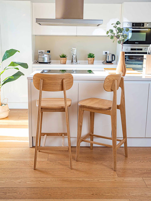 Barstuhl aus Massivholz Eiche modern Natur 46×42×109 cm Paolo