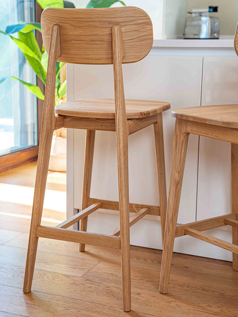 Barstuhl aus Massivholz Eiche modern Natur 46×42×109 cm Paolo