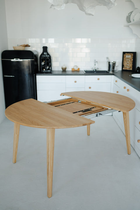 Runder Ausziehtisch Verona 120-165 cm aus massiver Eiche Natur 