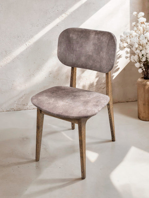 Esszimmerstuhl aus rauchig geölter Massiveiche und Stoff Mevis