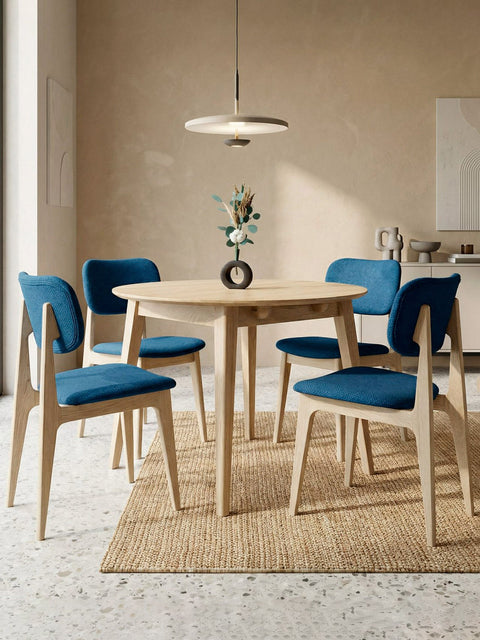 Stuhl Mevis aus massiver Eiche Nordisch mit Stoffbezug und gepolstertem Sitz 81 cm