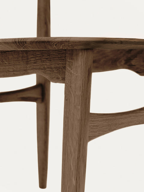 Esszimmerstuhl aus Eiche massiv rauchig geölt 75 cm harter Sitz Positano