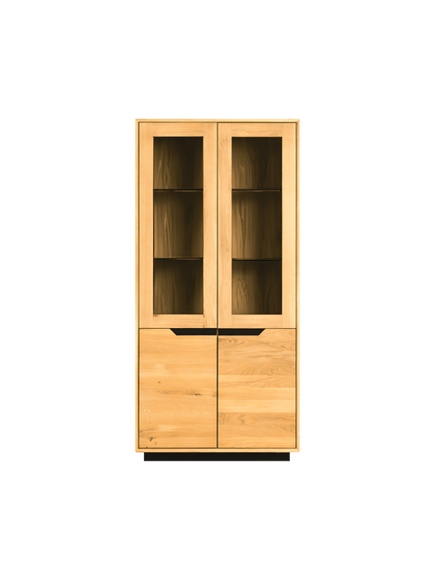 Vitrinen und Bücherregale